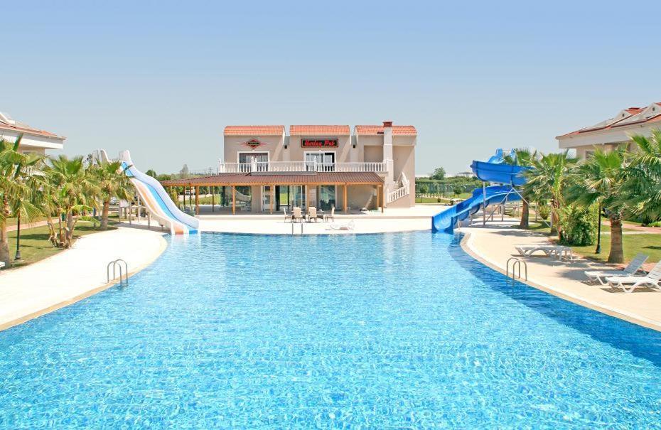 Bluehomes Villas 贝莱克 外观 照片
