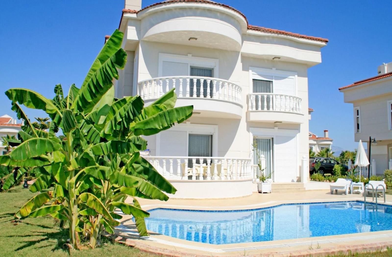 Bluehomes Villas 贝莱克 外观 照片