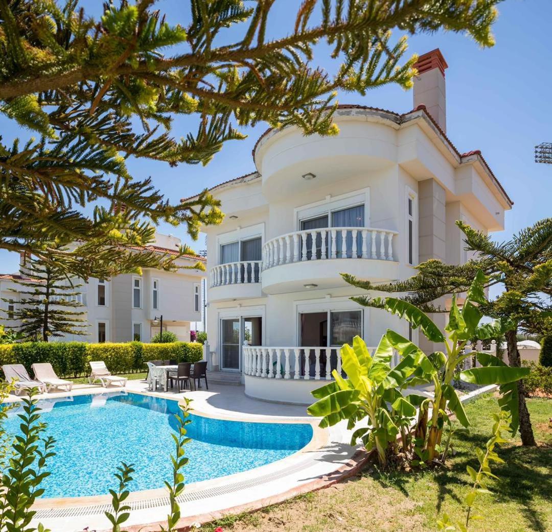 Bluehomes Villas 贝莱克 外观 照片