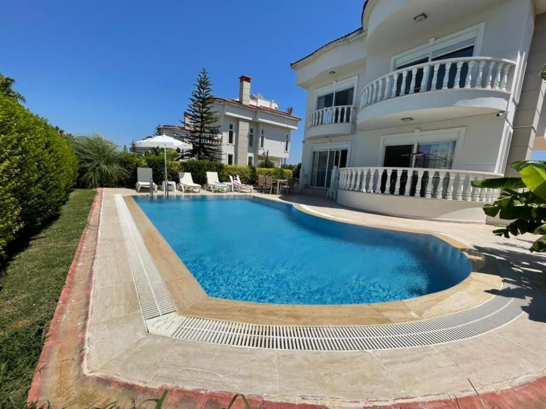 Bluehomes Villas 贝莱克 外观 照片