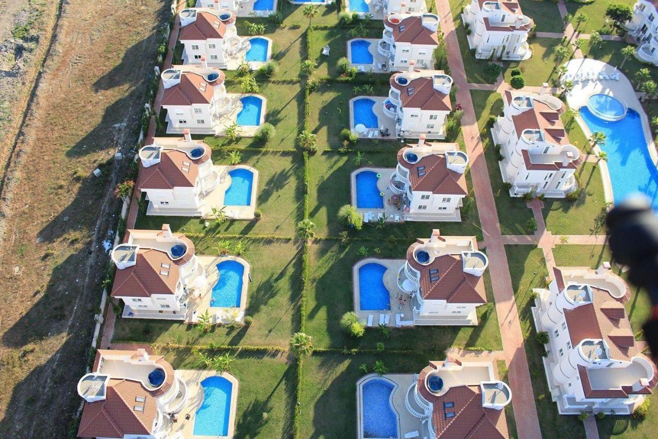 Bluehomes Villas 贝莱克 外观 照片