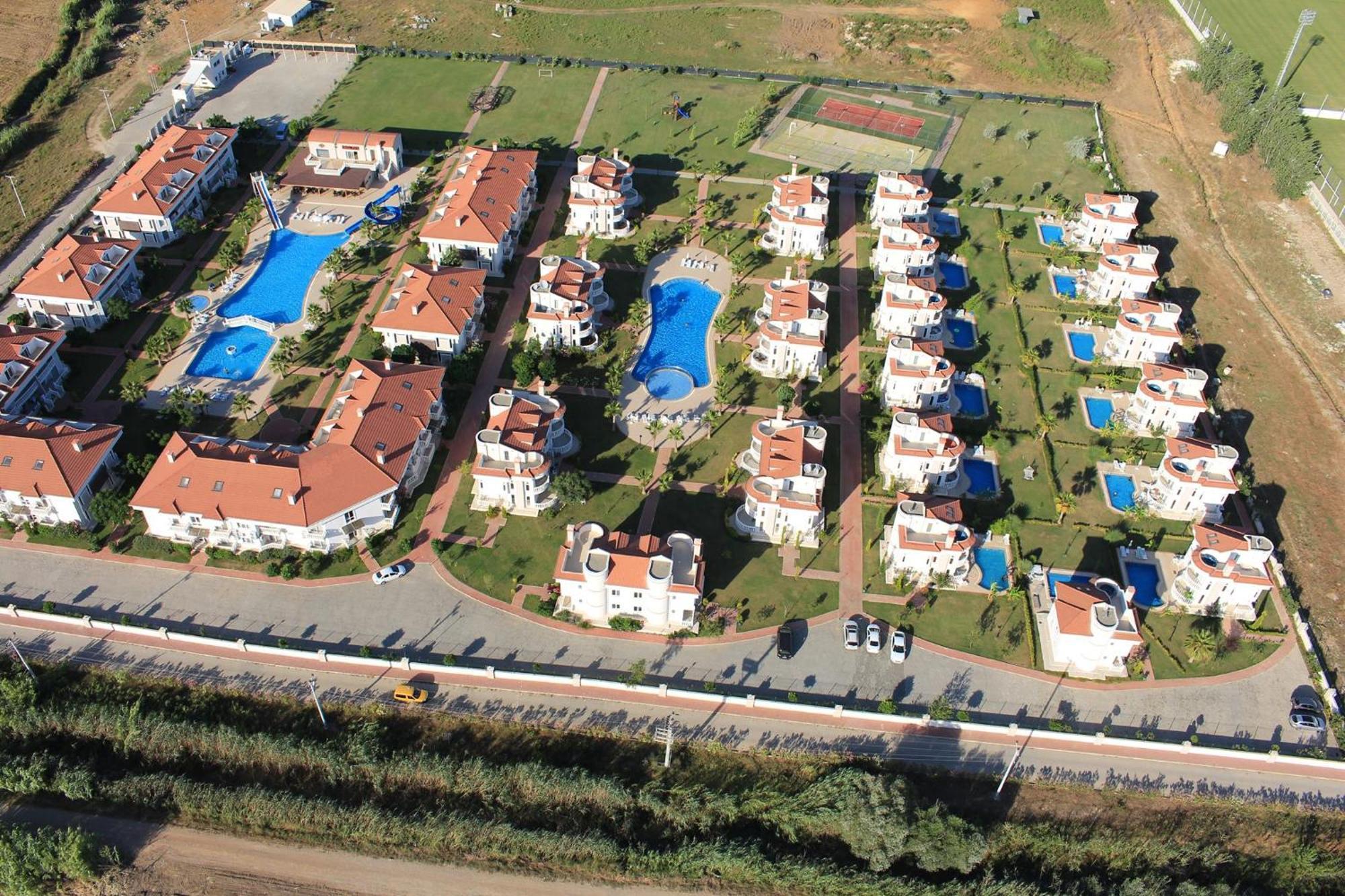 Bluehomes Villas 贝莱克 外观 照片