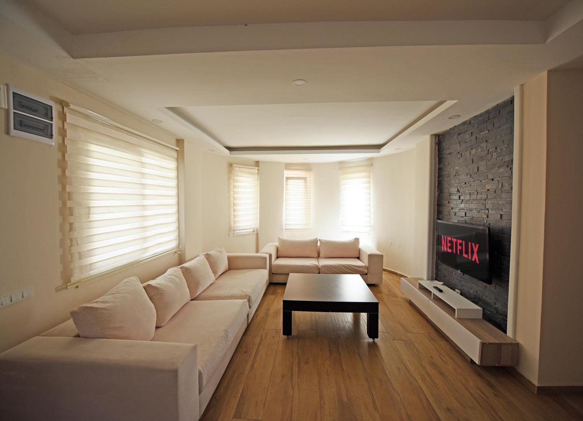 Bluehomes Villas 贝莱克 外观 照片